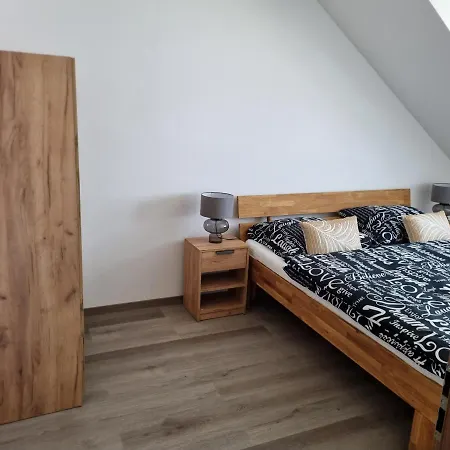 Cerna Ruze- 5 Plzeň