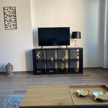 Apartment Cerna Ruze- 5